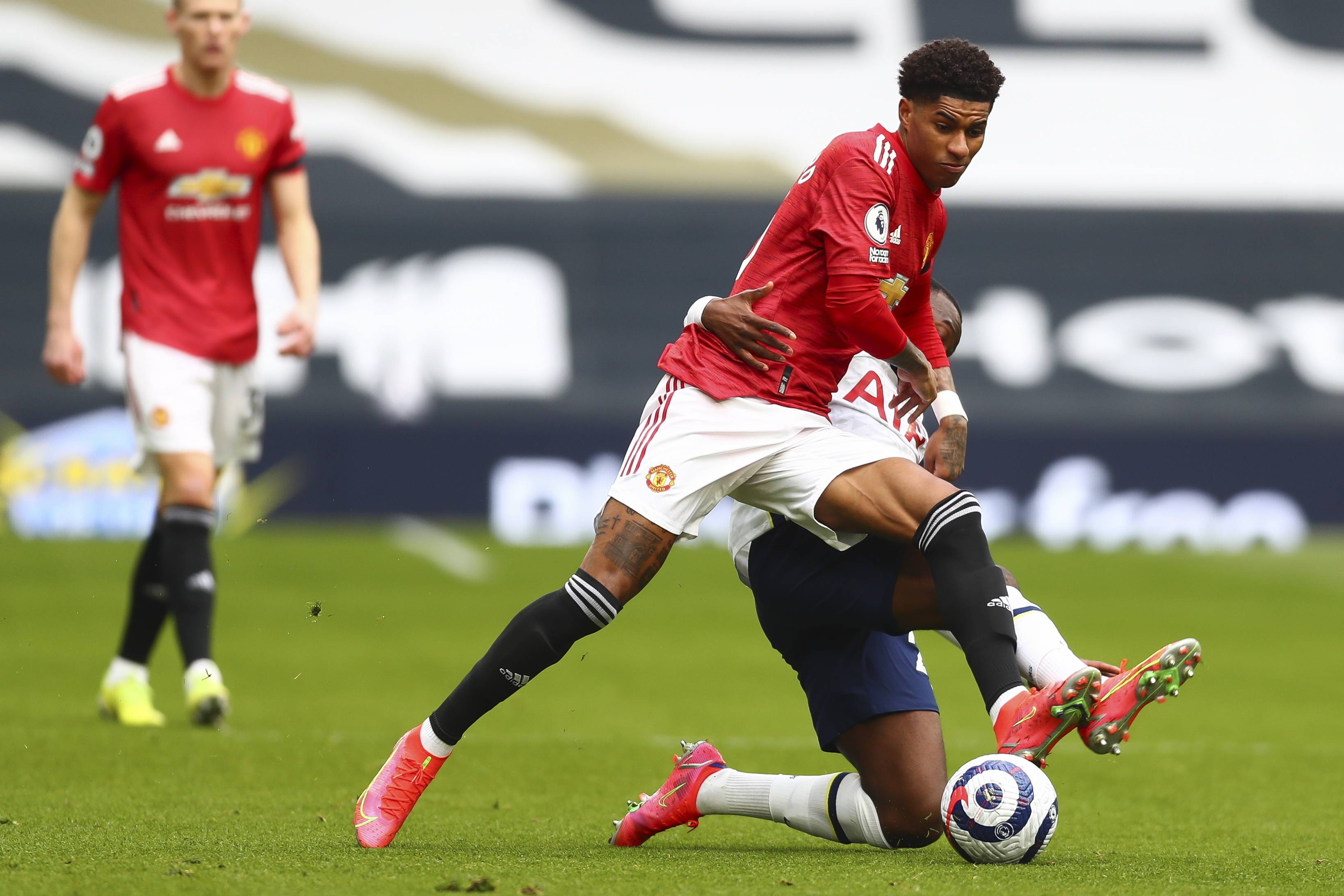 缺阵6至1 缺阵6至1