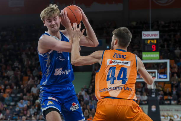 A截然不同 A截然不同